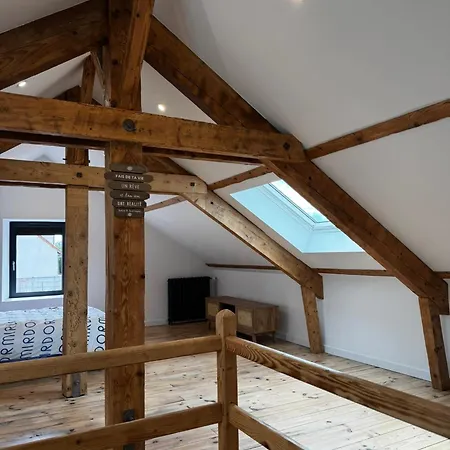 Casa de Férias Maison Familiale Lumineuse Avec Jardin Aurillac